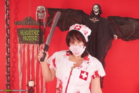 TrishasDiary - The Zombie Nurse